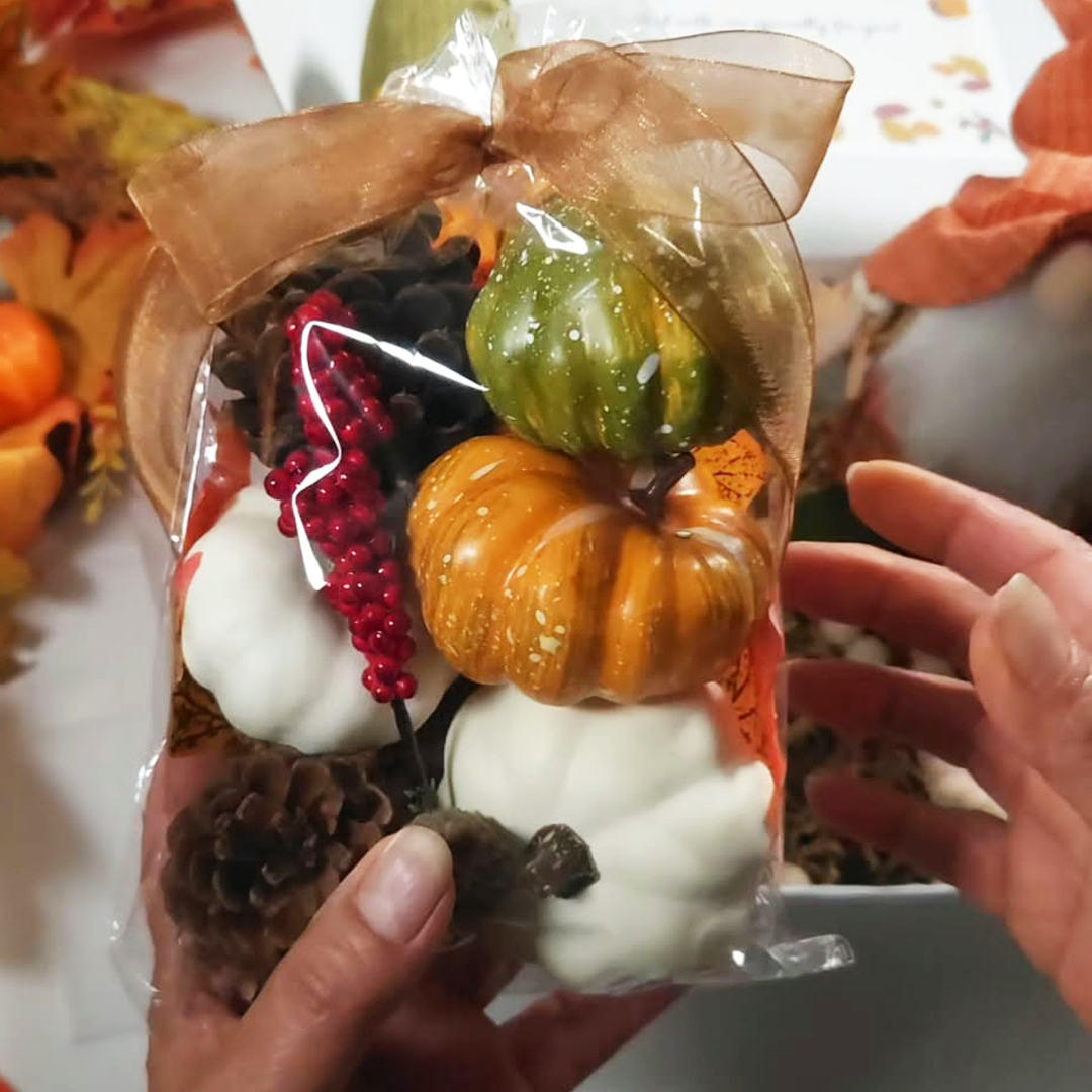 FREE fall décor gift bag with pumpkins, gourds, pinecones and seasonal accents