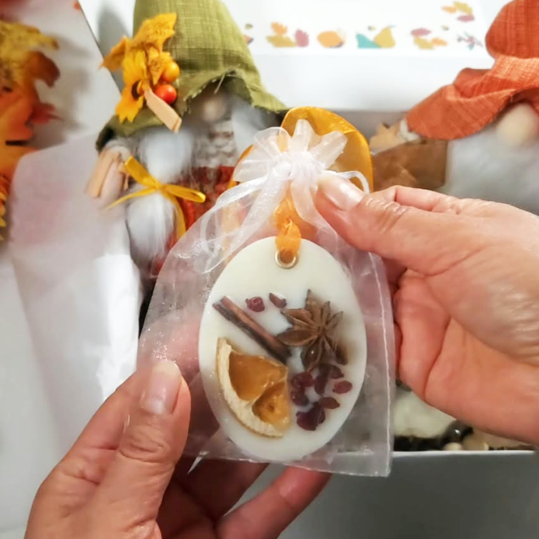 Handcrafted Cranberry and Mediterranean Fig wax ornament in Thanksgiving gift box